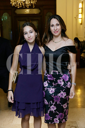 Carola Lozano y Mary Carmen Elizondo de Lozano