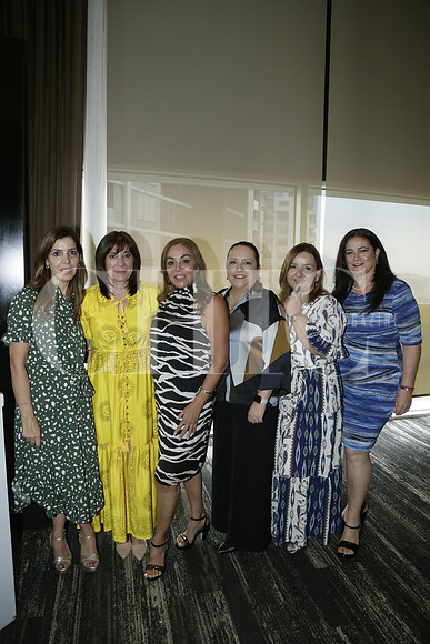 Adriana Ibarra, Mily Ramírez, Rosario Escamilla, Monica de González, Lily Garza de Costilla y Lita Sánchez (2)