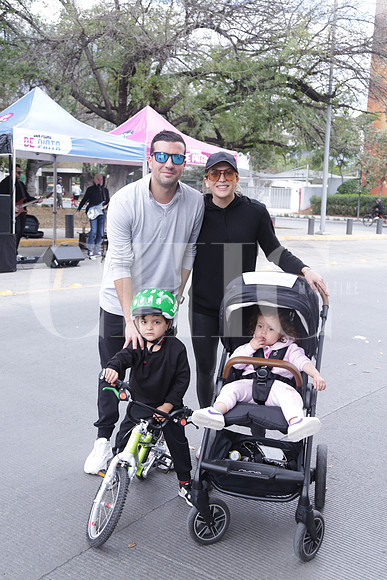 Carlos Rubio, Lucil del Bosque, Mateo Rubio y Miranda Rubio 1