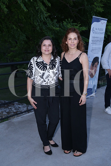 Maya Santos y Maru de los Santos 0