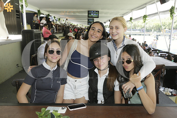Dana Chapa, Víctoria Torres, Valeria García, Ana Regina Pérez y Maria Fernanda Aldape