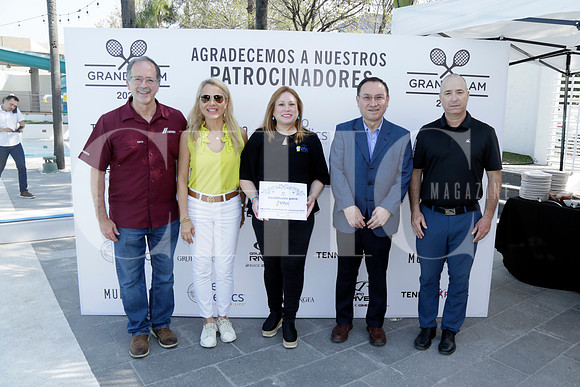 Arturo Garza, Teté García Luna, Caty Pérez Bulnes, Fernando Gutíerrez y Arturo Martínez