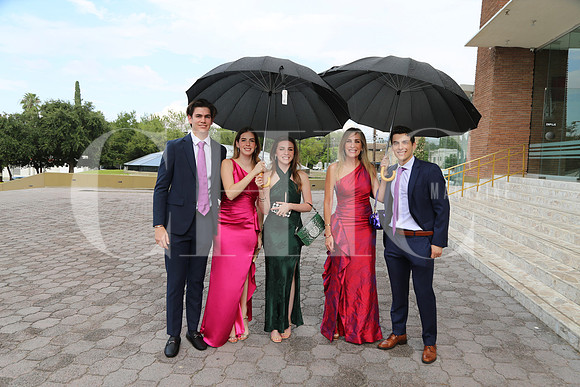 Antonio Pena, Raquel Lozano, Marifer Lozano, Sandra de Lozano y Jaime Garza 2