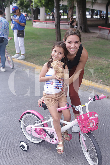 Marcela Jaime y Sofia Salinas 0