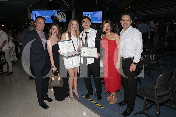 Roberto Ramirez, Nina Villarreal, Andrea Ramirez, Juan Pablo Ayarzagoitia, Veronica Elizondo y Edmundo Ayarzagoitia 2