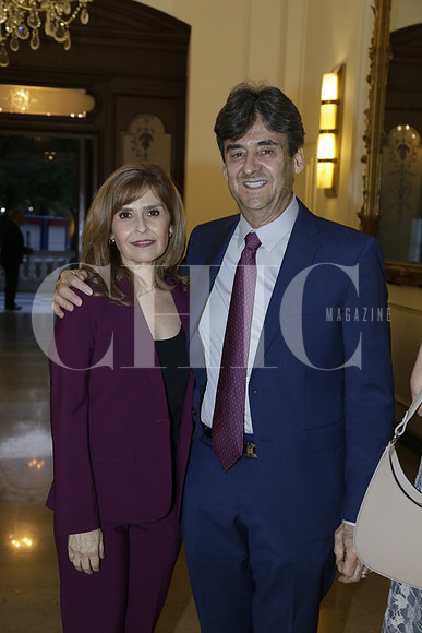 Cecilia de Zambrano y Hernán Zambrano