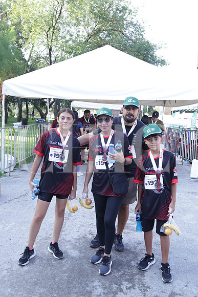 Valeria Luna, Miriam Arriaga, Carlos Luna y Carlos Luna 0