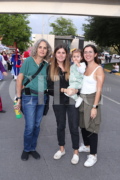 Astrid de la Fuente, Paola Belarde, Renata Saldaña y Astrid Belarde 0