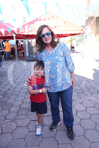 Marcela de Flores y Mauricio Flores 1