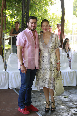 Eduardo Martínez y Lizet  Flores