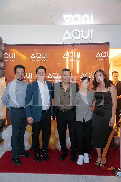 Gerardo Reyes, Gustavo Barraza, Rolando Juarez, Mateo Juarez y Cecilia Morales 2