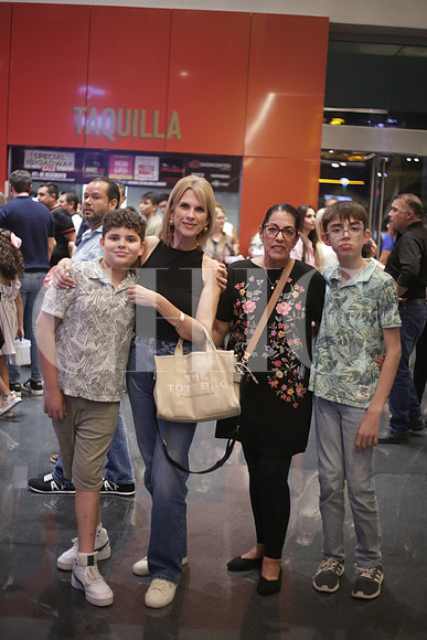 Gabriel Herrero, Arleth Escamilla, María Luisa Escamilla y Mateo Herrero 1