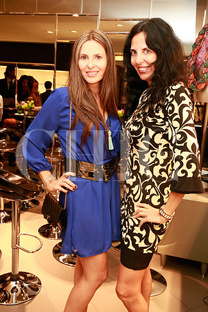 Cruz María Cantú y Liz Cantú