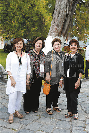 María Teresa Rodríguez, María Teresa Zorrilla, Mame Madero y Eva Martínez de De la Garza Evia