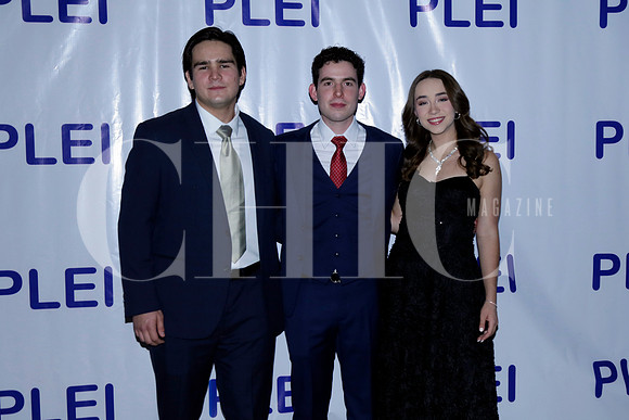 Santiago Chapa, Luis González y Loretta Veiga
