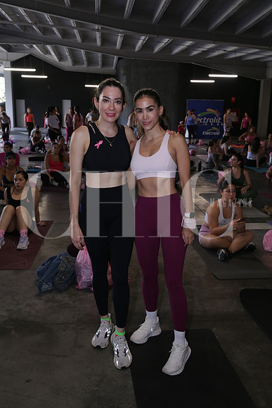 Cynhtia Garza y Sairi García 1