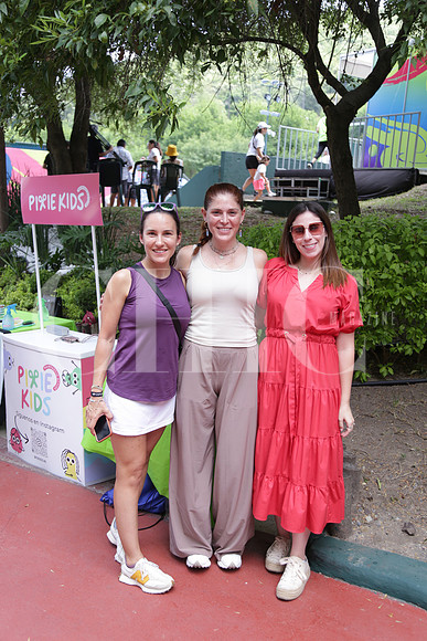 Diana Paulina Guerra, Cristy Ovalle y Ana Cecy Balli 0