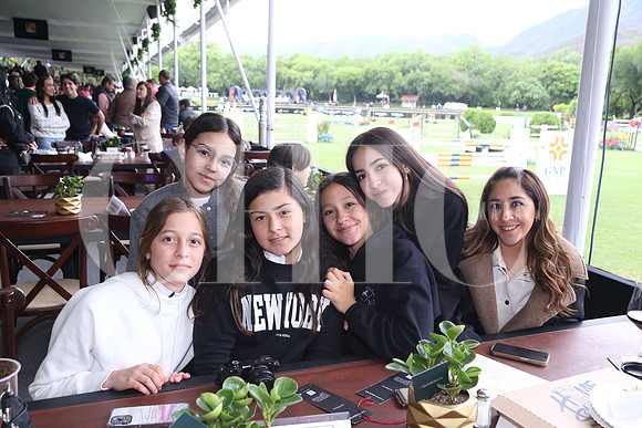 Catalina Canto, Valentina Canto, Luciana Pérez, Victoria Belendez, Marifer Aldape y Laura Loredo 0