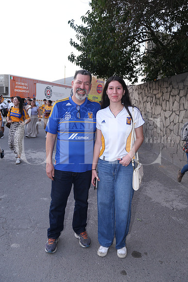 Héctor Vargas y Gaby Vargas 1