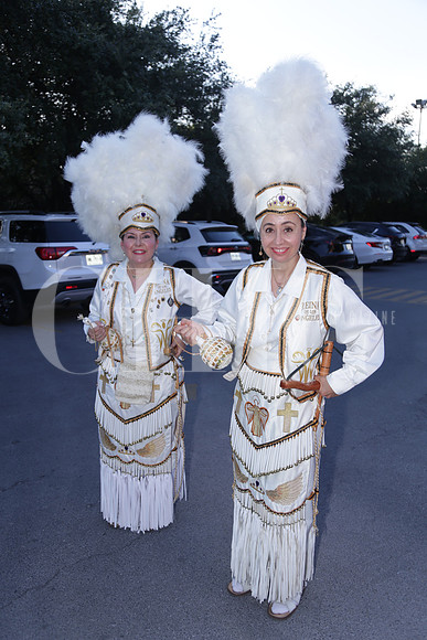 Alejandra Cadena y Mercedes Garza