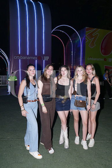 Isabela Garza, Daniela García, Maya Garza, Paulina Montemayor y Luciana Garza 0