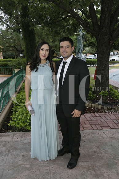 Cecilia Garza y Abelardo Salinas.