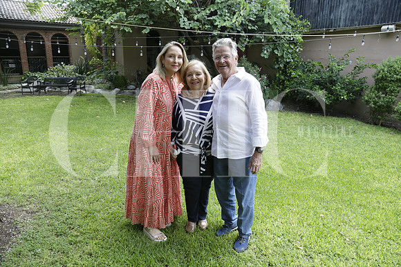 Adriana Zavala, Adriana Villarreal de Zavala y Jaime Zavala (3)