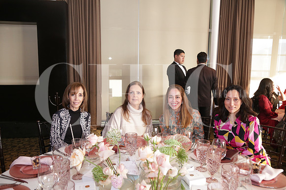 María del Carmen Villarreal, Ana Terea Villarreal, Sofia Martínes de Benitez y Lety Fernández 0
