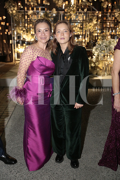 Margarita Olivas y Rebeca de la Garza 1