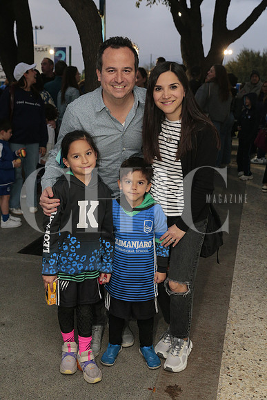 Adrian Galvan, Valentina Galvan, Mauricio Galvan y Judith Luna 3