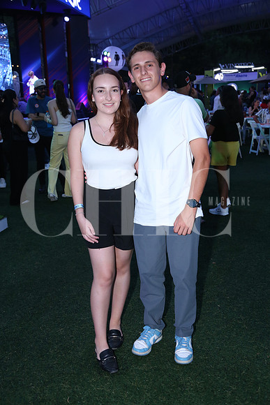 Regina Valdéz y Juan Pablo Valdéz 1