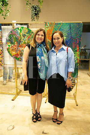 Gaby Welsh y Adriana Guerra 1