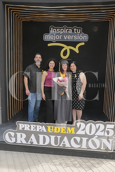 Xavier Pozos, Lorena Pozos, Mariana Pozos y Sandra Valdés 5