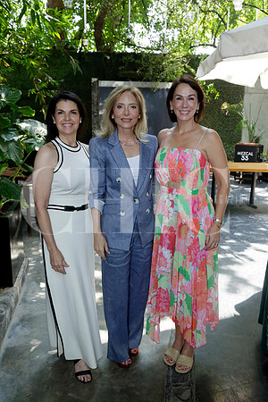 Janet de Wapinsky, Clara de QUintanilla y Sofia Isaguirre