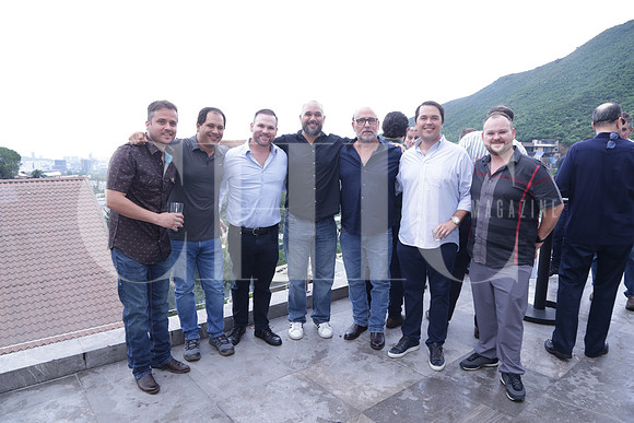 Marcelo Villarreal, Leopoldo González, Hugo Villarreal, Fernando González, Raúl Leal, Ricardo González y Moises Villarreal1