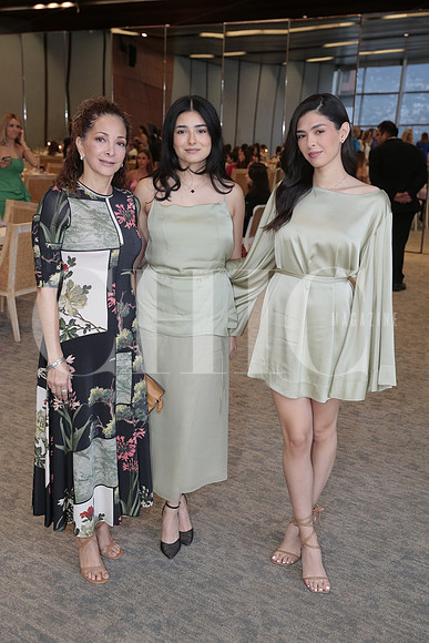 Alma San Miguel, Alma Elizaldi y Annia Elizaldi 2