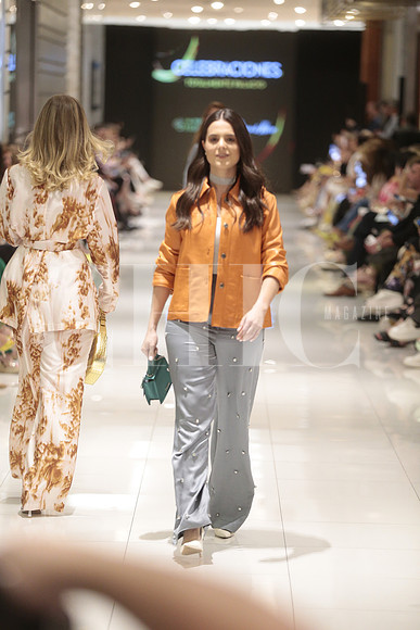 Desfile ya puedo escucharte 77