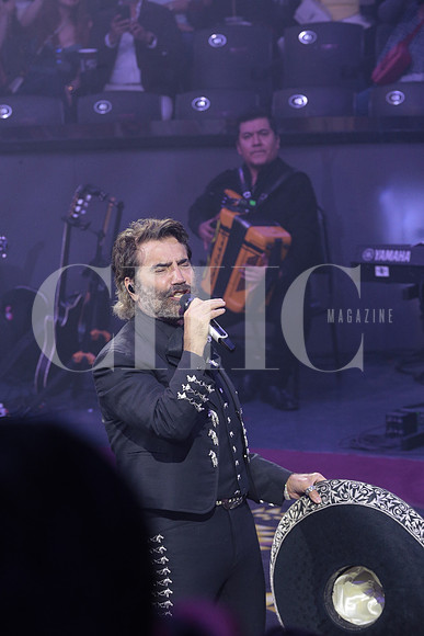 Alejandro Fernandez 6
