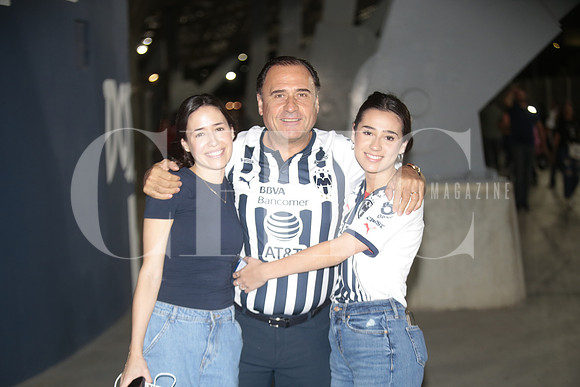 Paulina Garza Martinez, Andres Garza Herrera y Maru Garza Martinez 9
