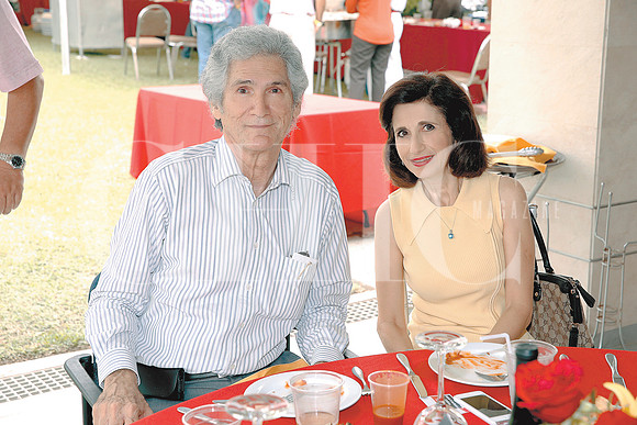 Ricardo Garza y Patricia Kalifa de Garza