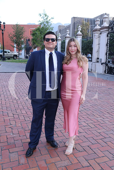 Rodrigo Duran y Estefania Servin 0