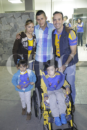 Liliana, Dana y Tadeo con el ex alcalde Carlos de la Fuente