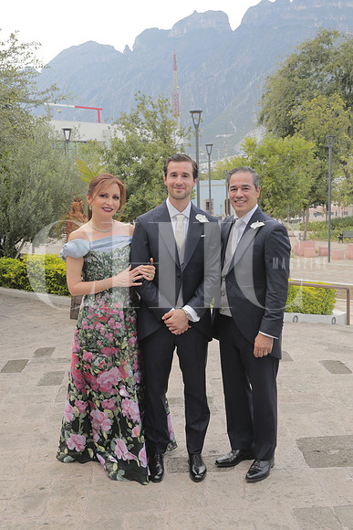 Cordelia de Prestamo, Gabriel Prestamo y Arturo Prestamo 4