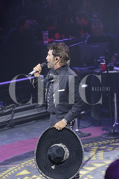 Alejandro Fernandez 4
