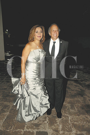 Lorena Farías de De la Garza y Daniel de la Garza