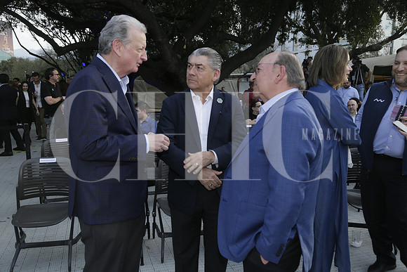 Ricardo Saldivar, José Antonio Fernández y Eduardo Garza T