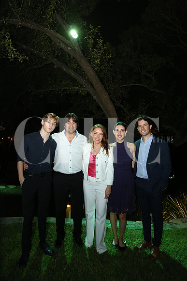 Mateo Prestamo, Luis Prestamo, Cynthia Zabroky, Valeria Prestamo y Carlos Moreleon 1