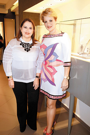 Elvira Lozano de Todd y Rachel Martínez