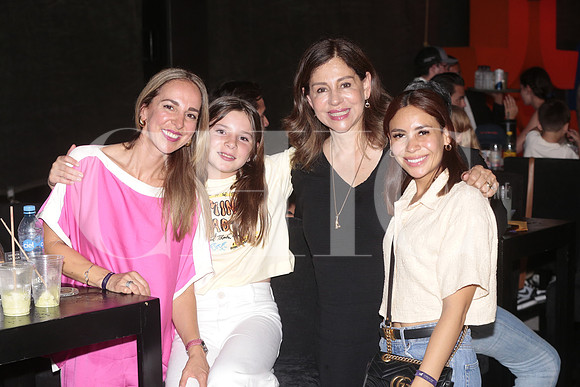 Estefany de León, Maria Ines de Leon, Clara Torres y Kimberly Escañuelas 1