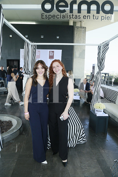 Mariana Rodiguez y Andrea Támez (2)